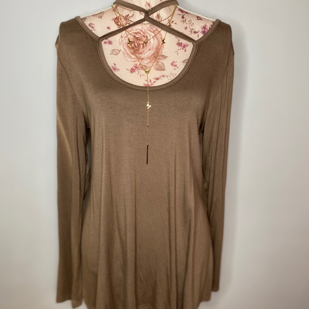 NWT loose fit cross neck blouse